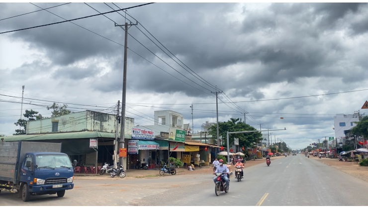 Đất mặt tiền chơn thành thổ cư 100m, đườnh hiện tại 20m